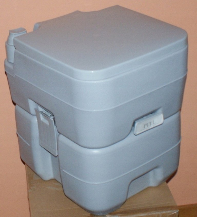 Toaleta-turystyczna-jacht-kamping-dzialka-20Litrow-Model-20L